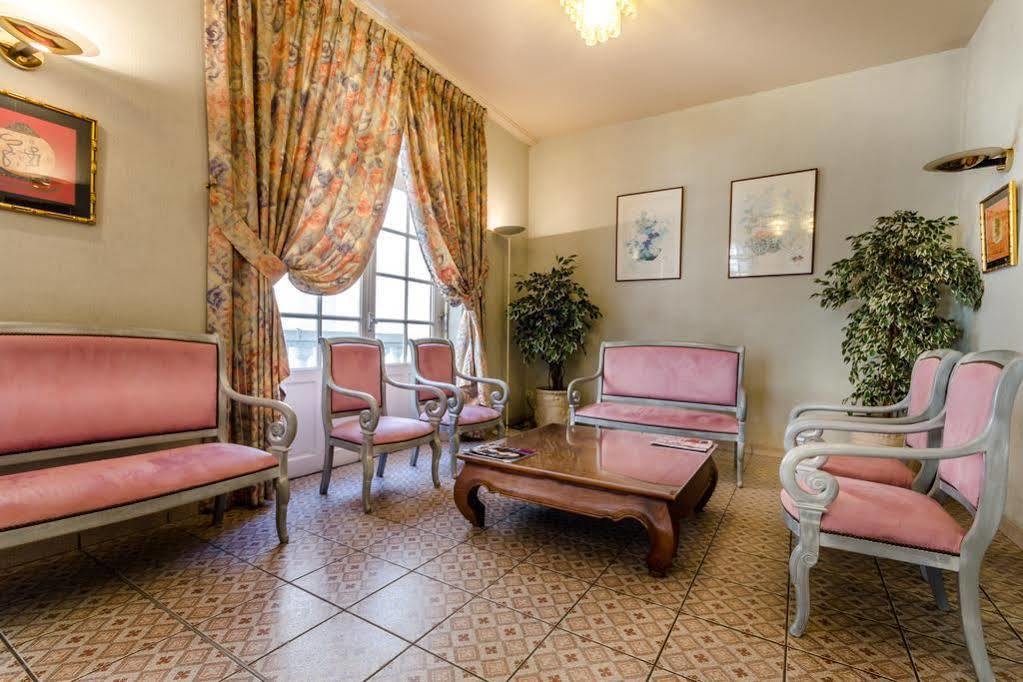 Hôtel Aneto Lourdes Buitenkant foto